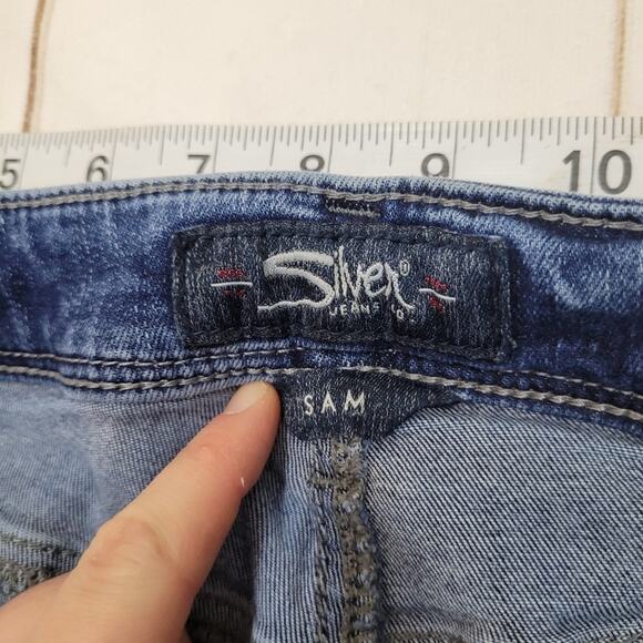 Silver Sam boyfriend crop ankle jeans ripped distressed - Picture 9 of 10